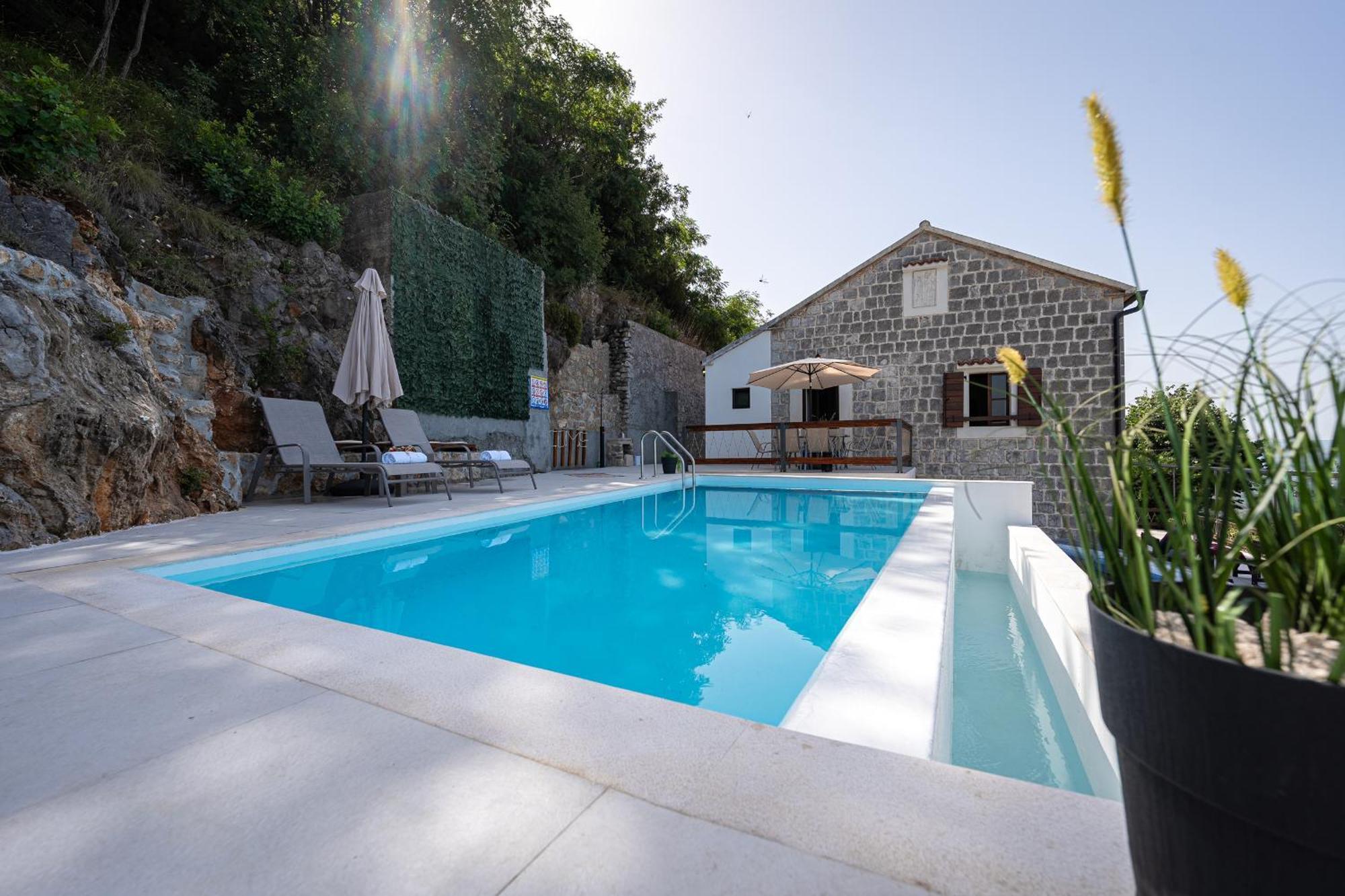 Villa Gorazda Kotor Exteriör bild
